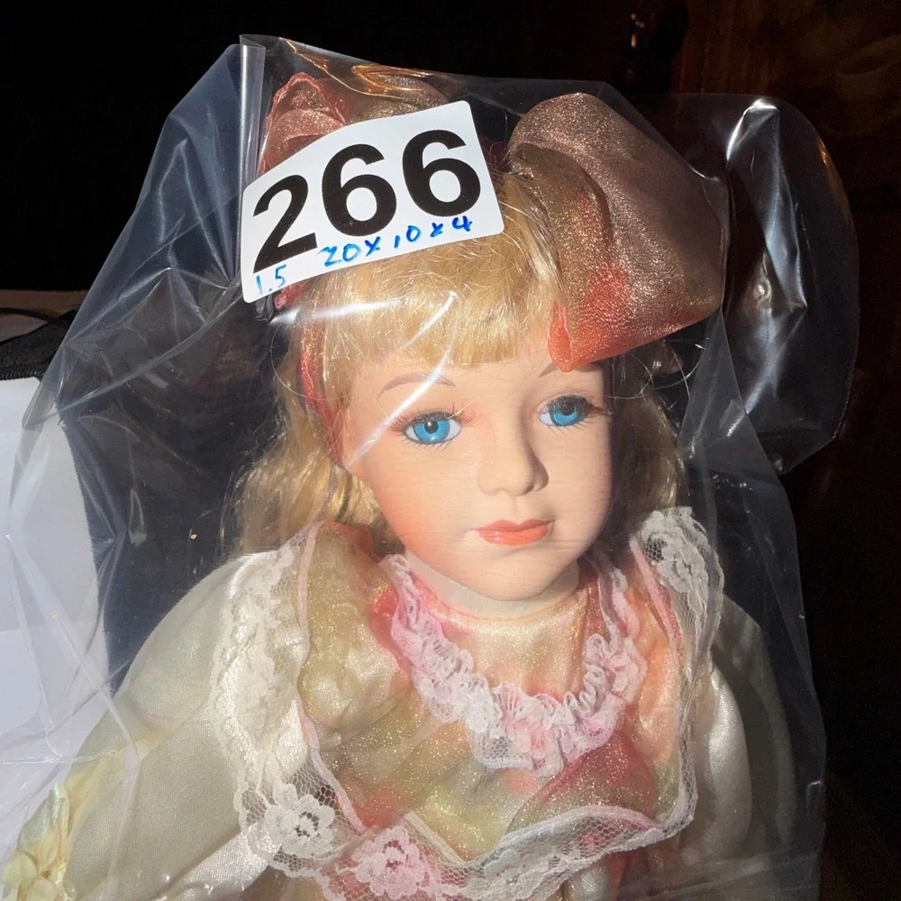 Collectible Memories Allison Porcelain Doll 18
